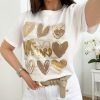 Caperucita Rosa (Rosa Navarro) Camiseta Blanca Manga Corta Love Me Hard Beige (L37)