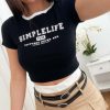 Caperucita Rosa (Rosa Navarro) Camiseta Crop Top Negra Simple Life (V22)